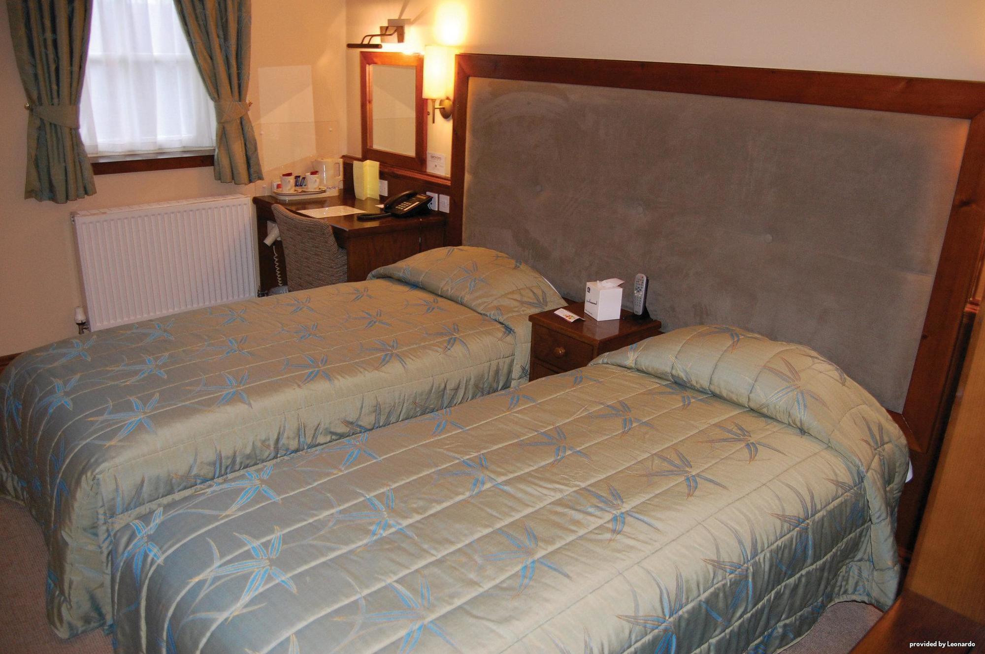 Best Western Plus Pastures Hotel Doncaster Room photo